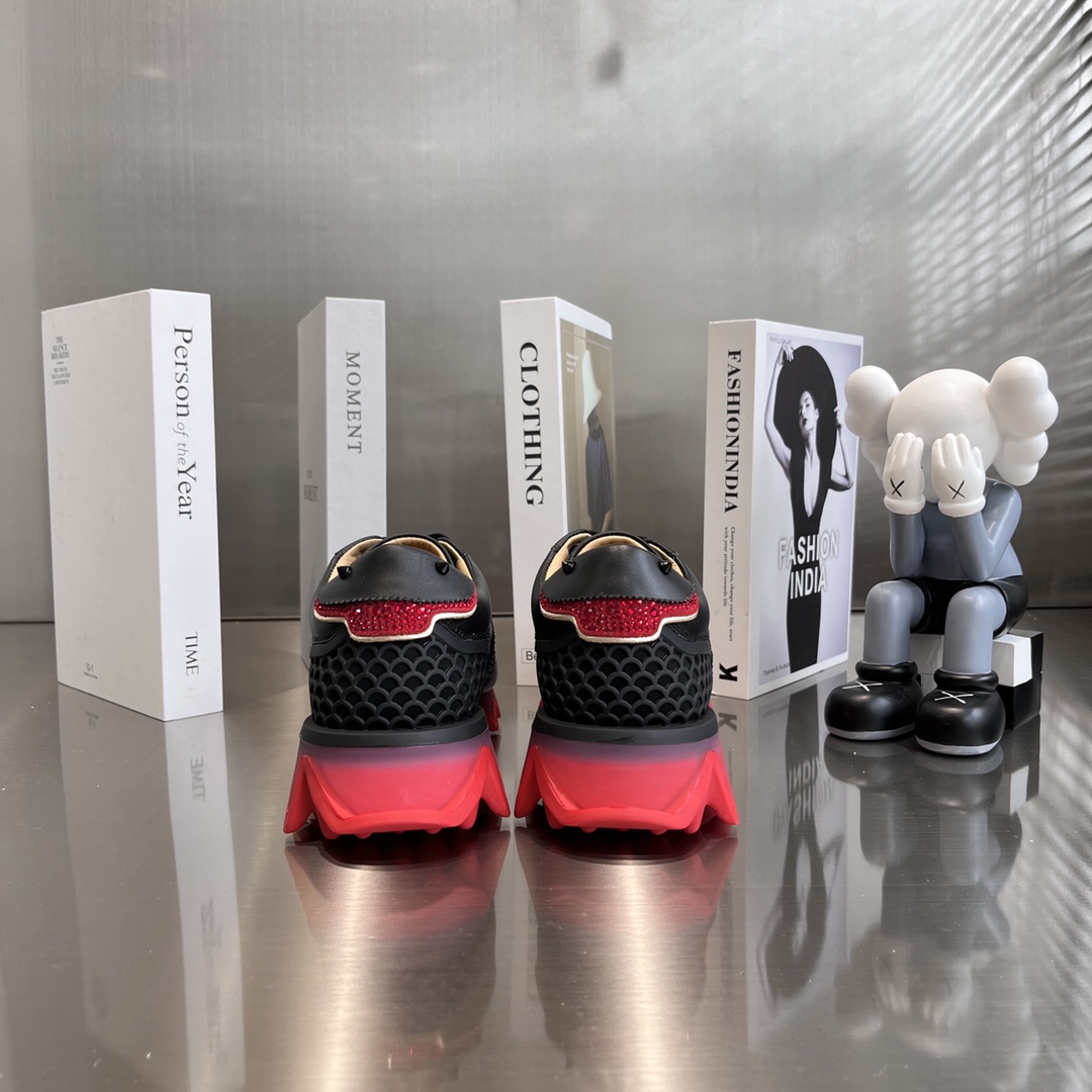 Christian Louboutin Loubishark Sneakers - 