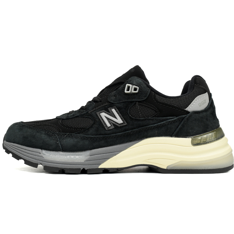 New Balance 992 Black Sneakers      M992BL  - 