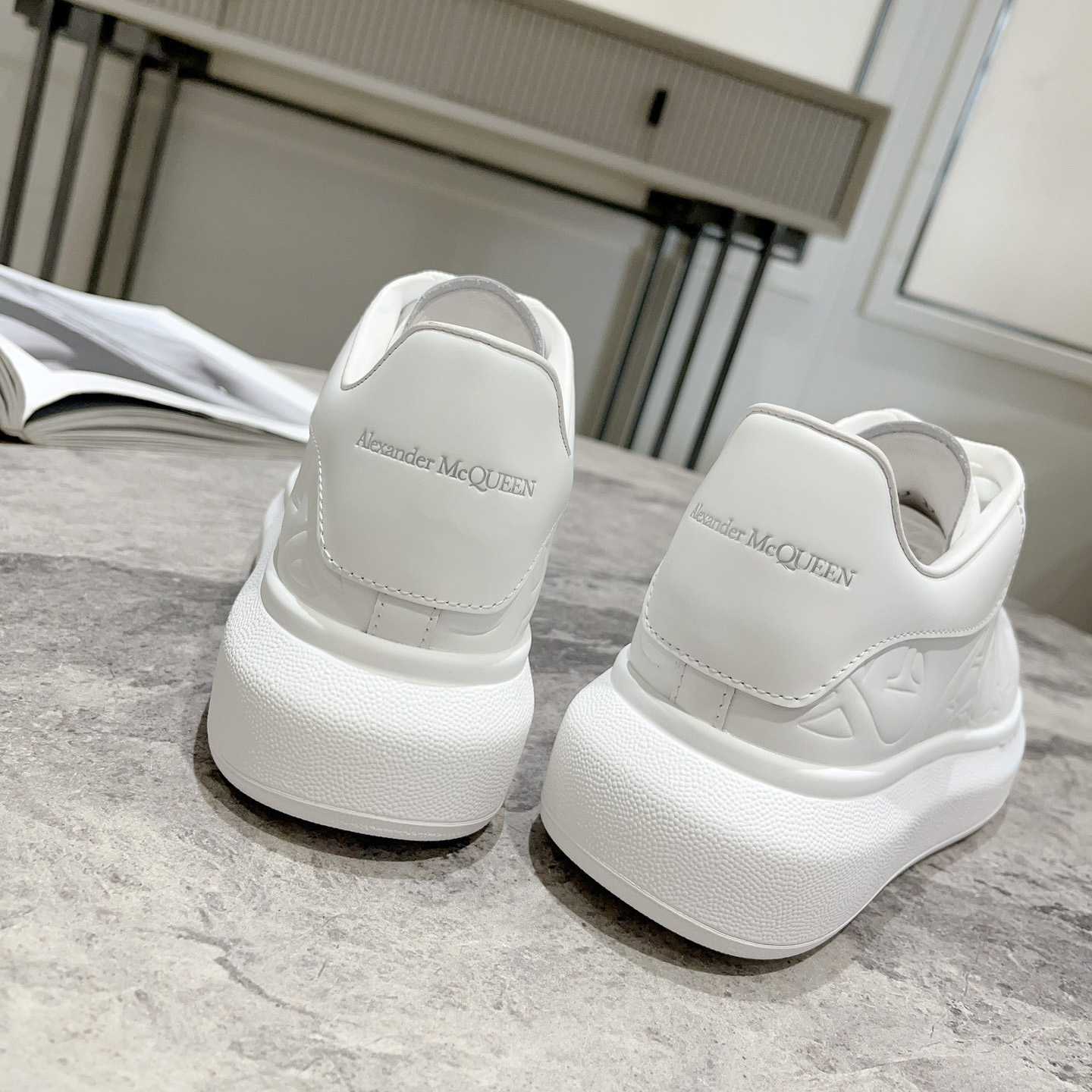 Alexander Mqueen Oversized Sneakers - 