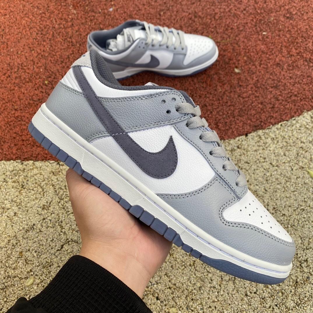 NikeDunk Low Sneakers          FJ4188-100 - 