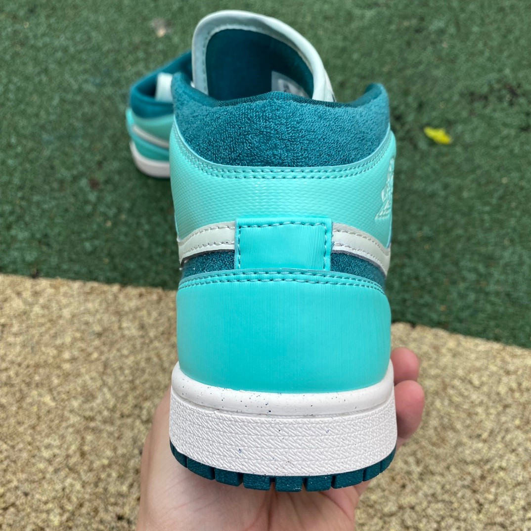 Nike Air Jordan 1 Mid SE AJ1 Sneaker      DZ3745-300 - 