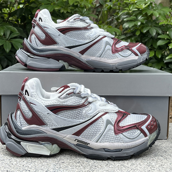 Balenciaga Runner Sneaker  - 