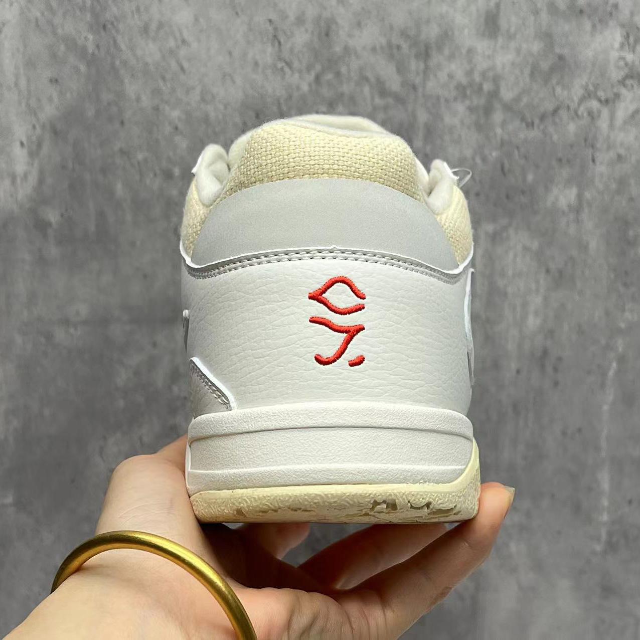 Travis Scott x Jordan Cut The Check Sneaker    FZ8117-003 - 