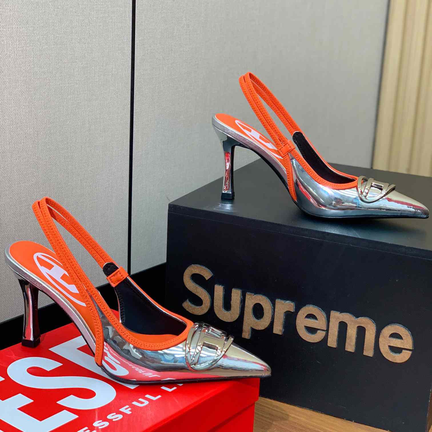 Diesel D-Venus Sb Slingback Pumps In Metallic Leather - 