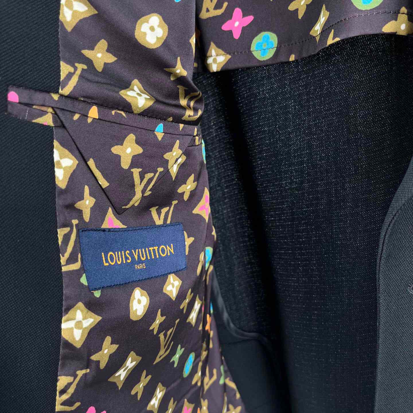 Louis Vuitton Embroidered Signature Wool Tailored Jacket   1AFRD1 - 