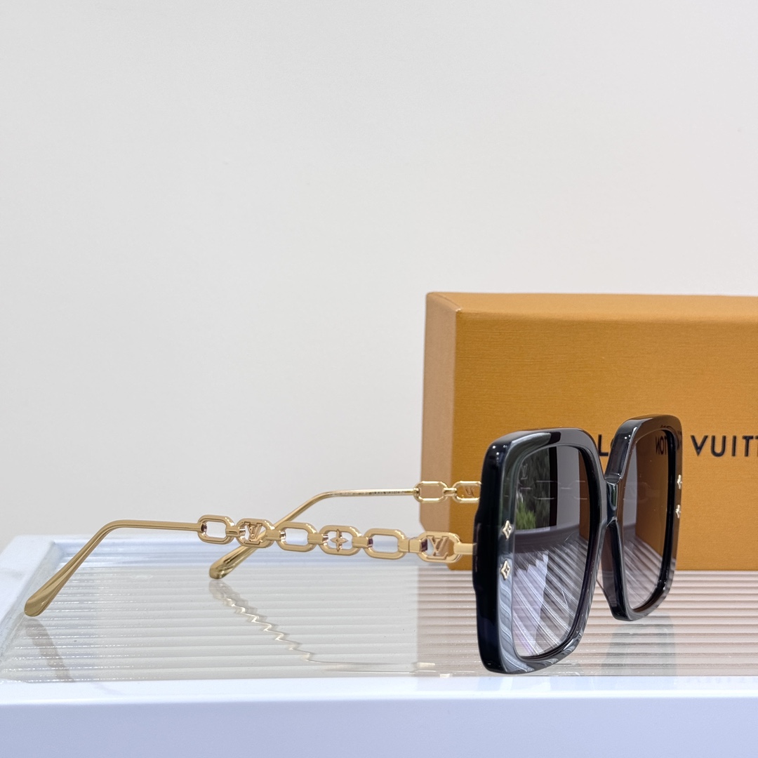 Louis Vuitton Z2107E Sunglasses    - 