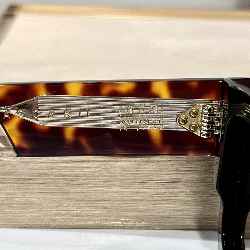 Jacquemus ASCARII Sunglasses - 