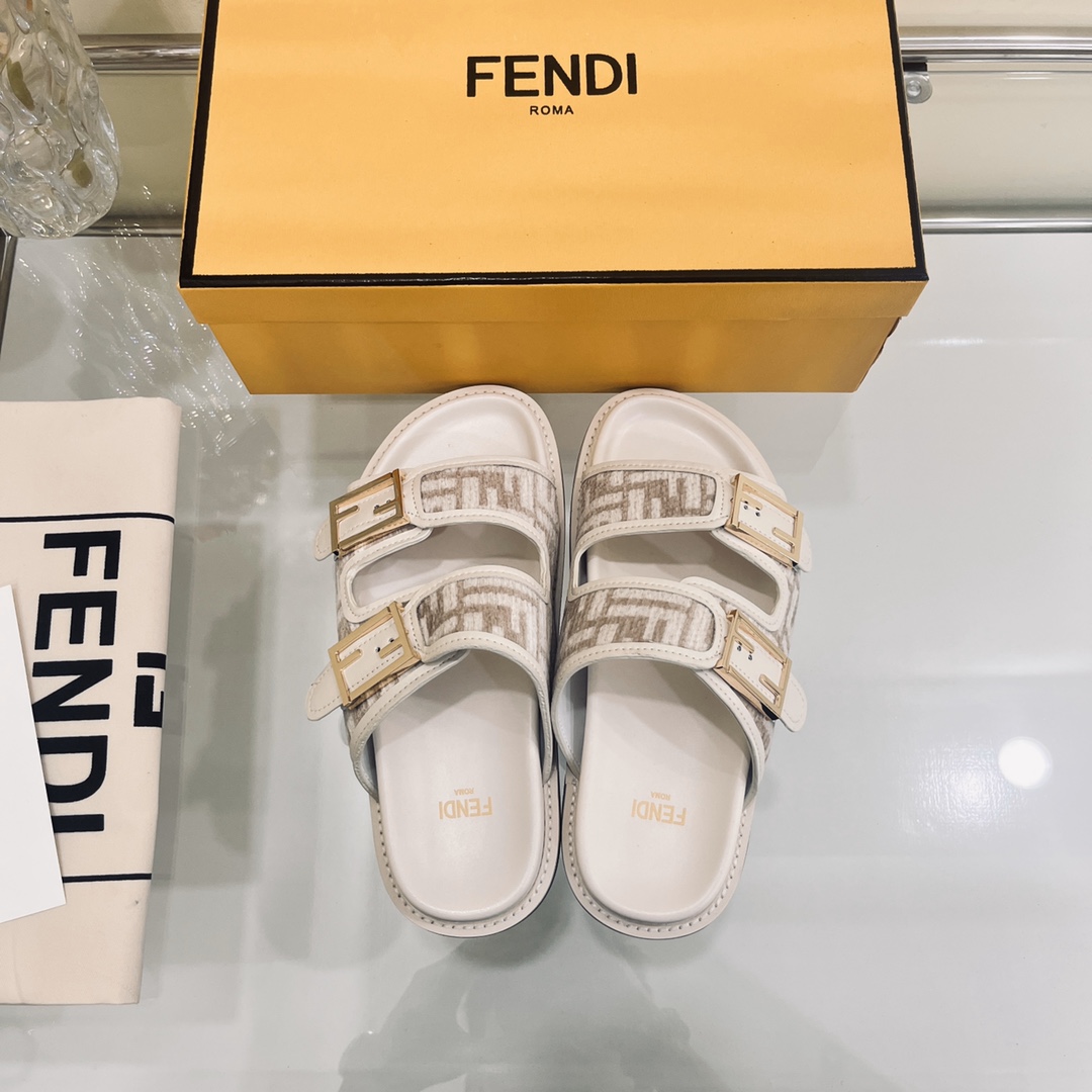 Fendi Feel Slides - 