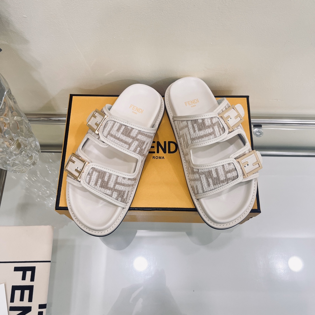Fendi Feel Slides - 