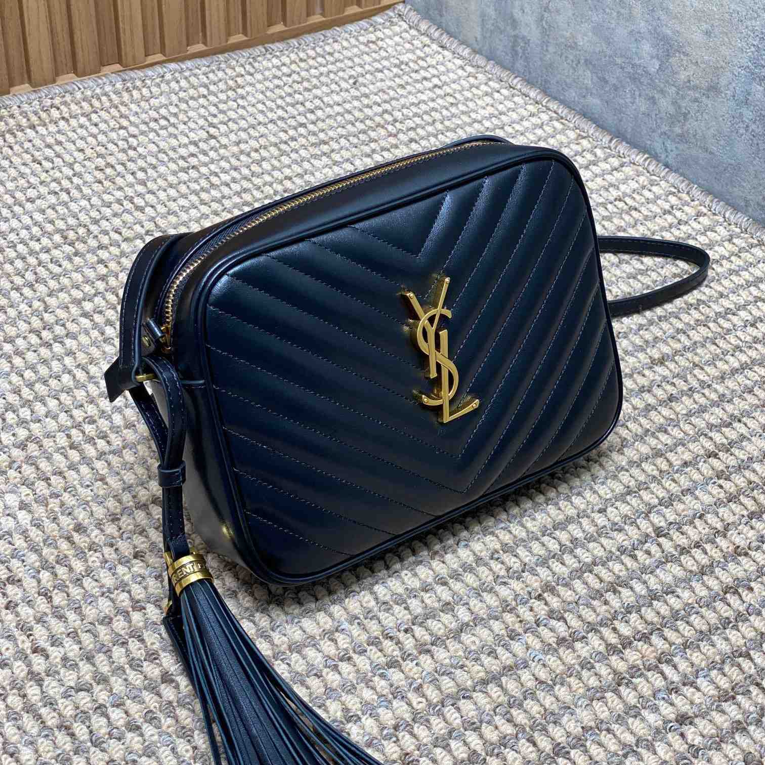 Saint Laurent Lou Tassel Camera Bag  (23x16x6cm) - 