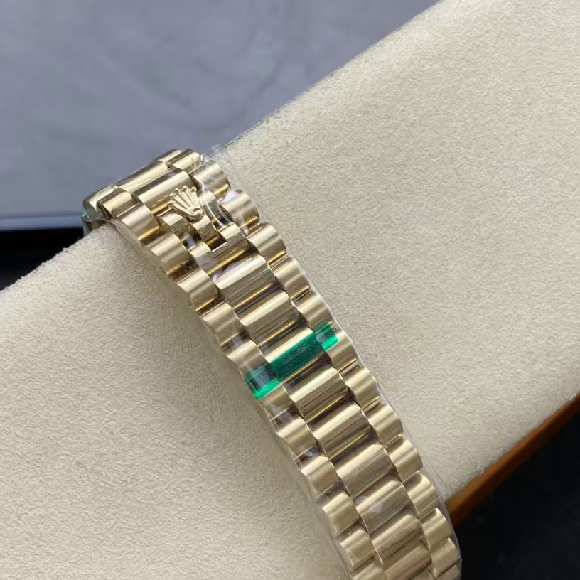 Rolex Oyster Perpetual Watch  - 