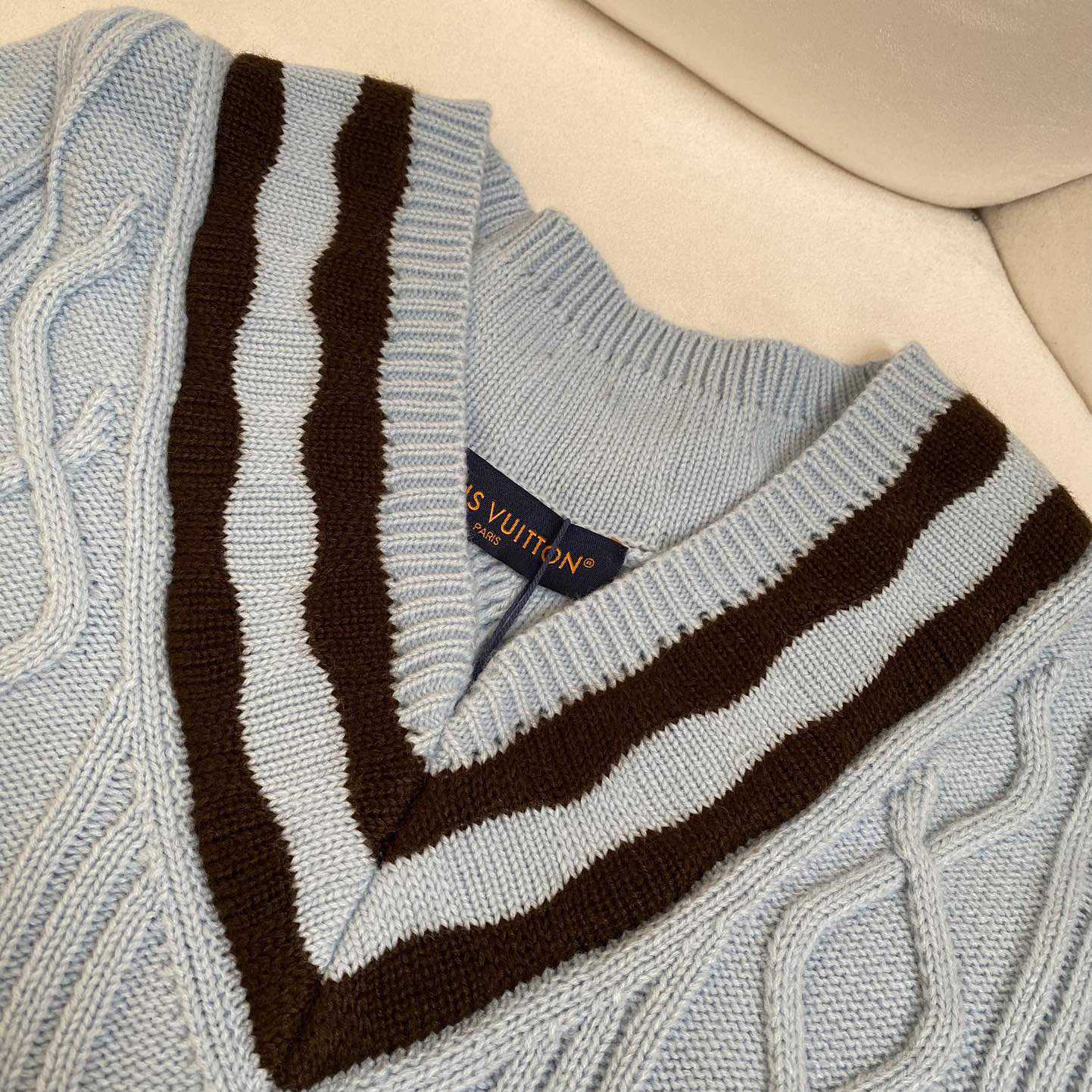 Louis Vuitton Cable-Knit Wool And Mohair V-Neck Pullover   1AFPYY - 