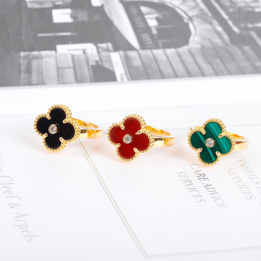 Van Cleef & Arpels Rings - 