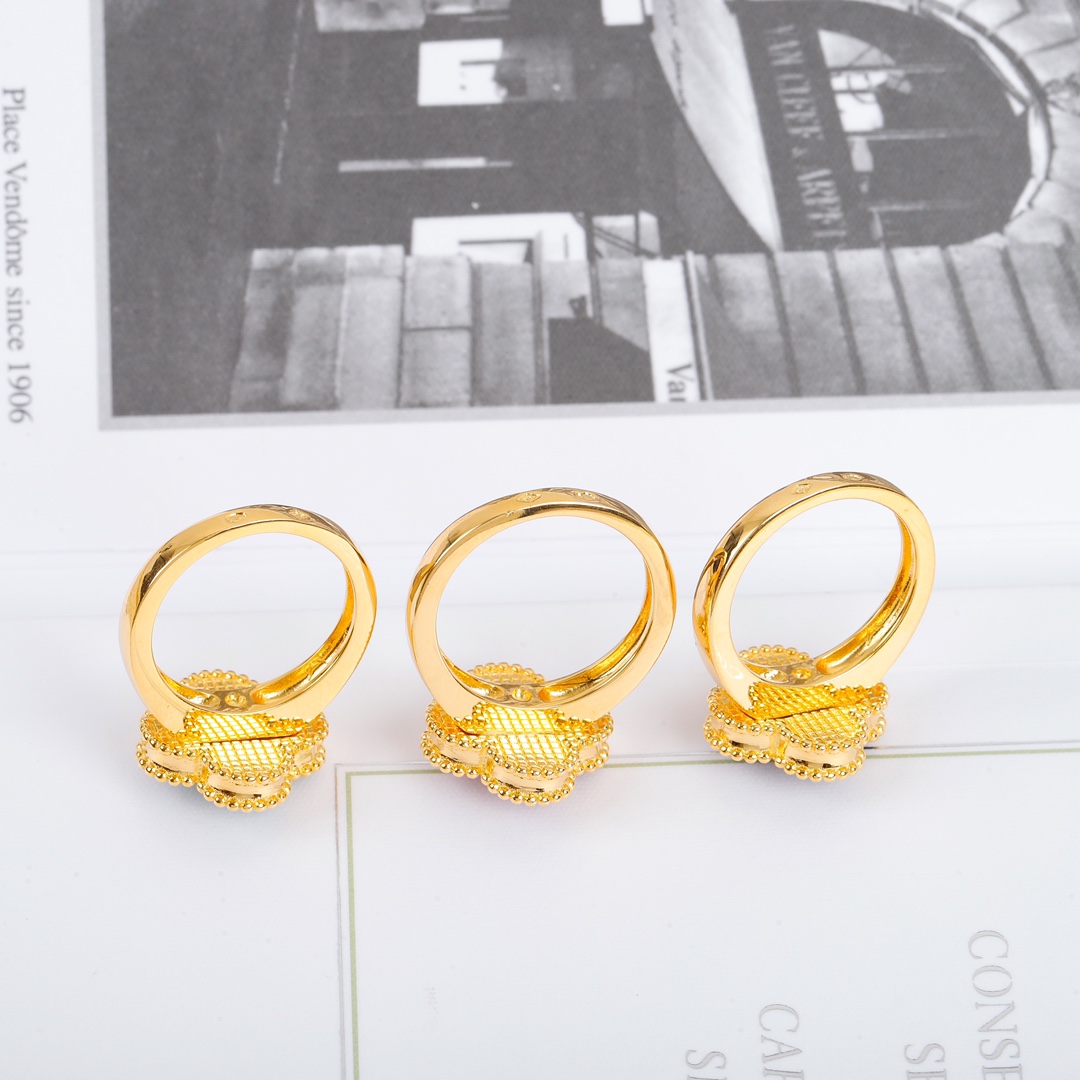Van Cleef & Arpels Rings - 