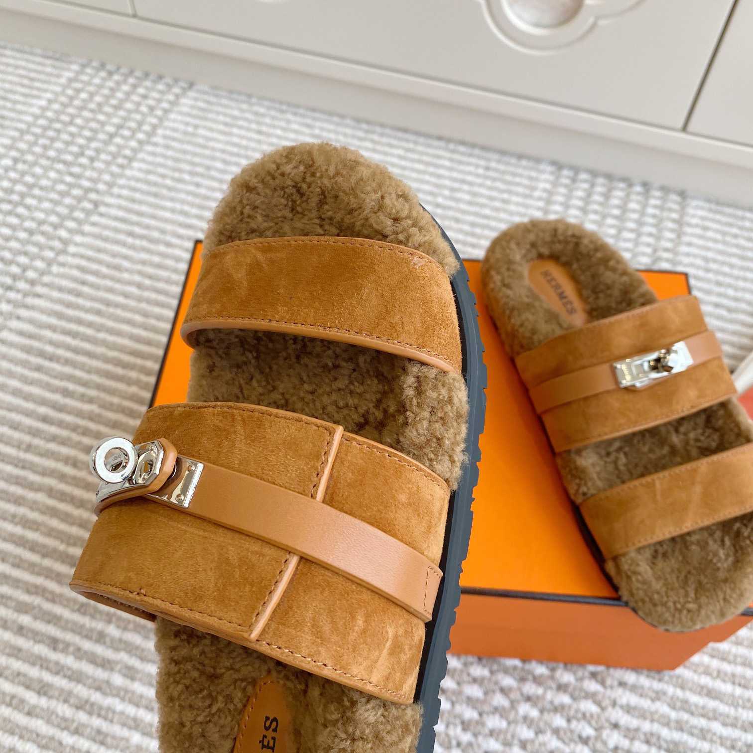 Hermes Kelly Sandal - 