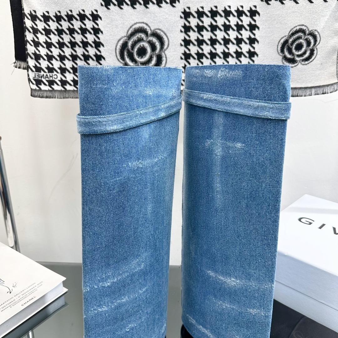 Givenchy Shark Lock Boots In Washed Denim - 