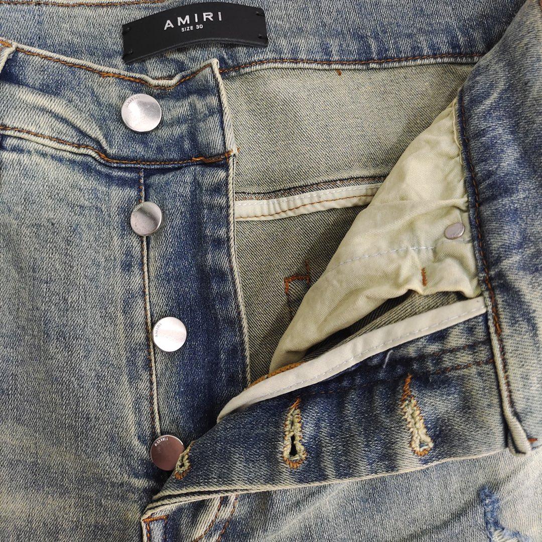 Amiri Slim Fit Jeans    678 - 