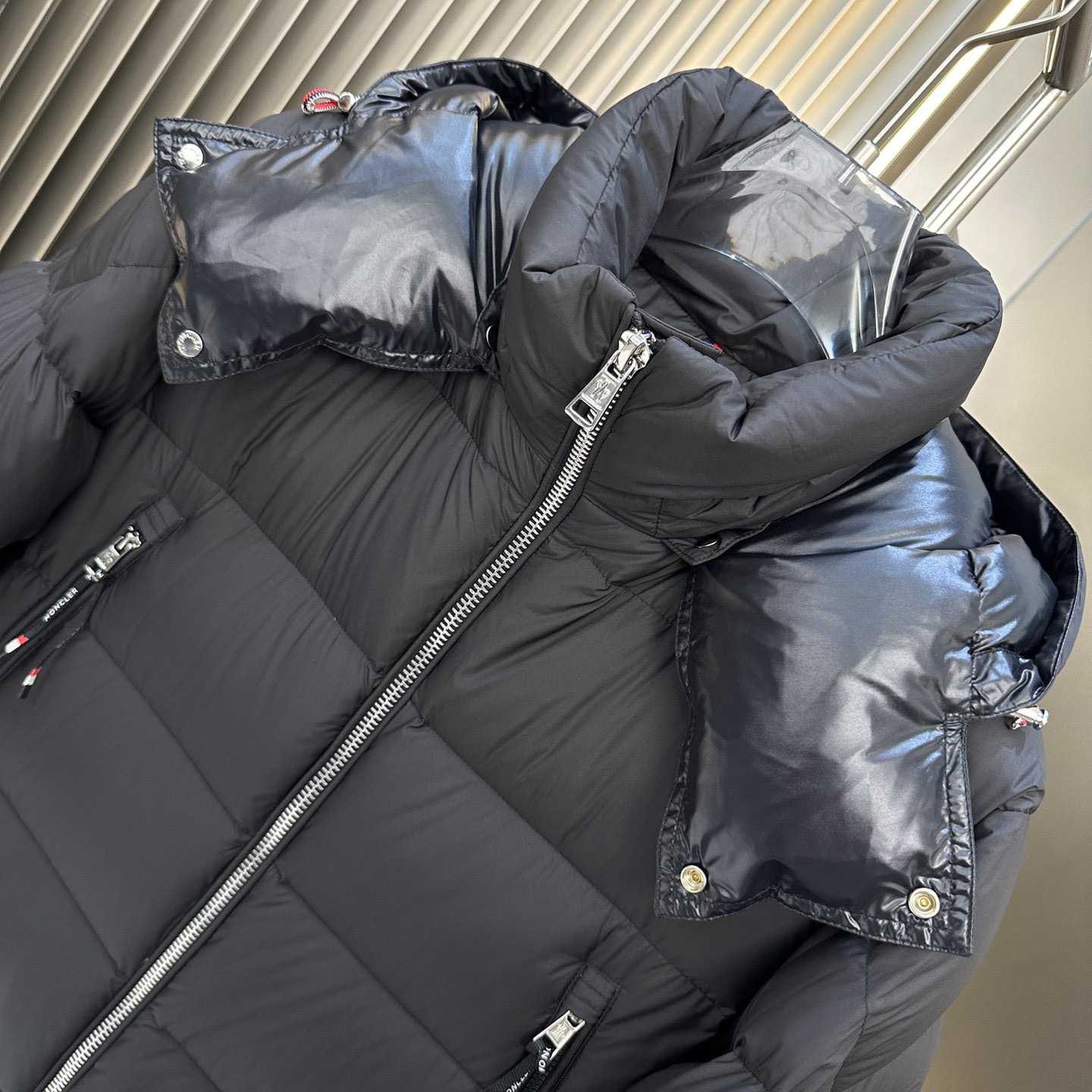 Moncler Poirier Puffer Jacket - 