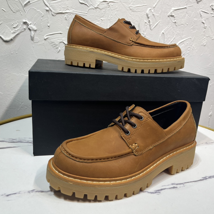 Prada 60mm Leather Loafers - 