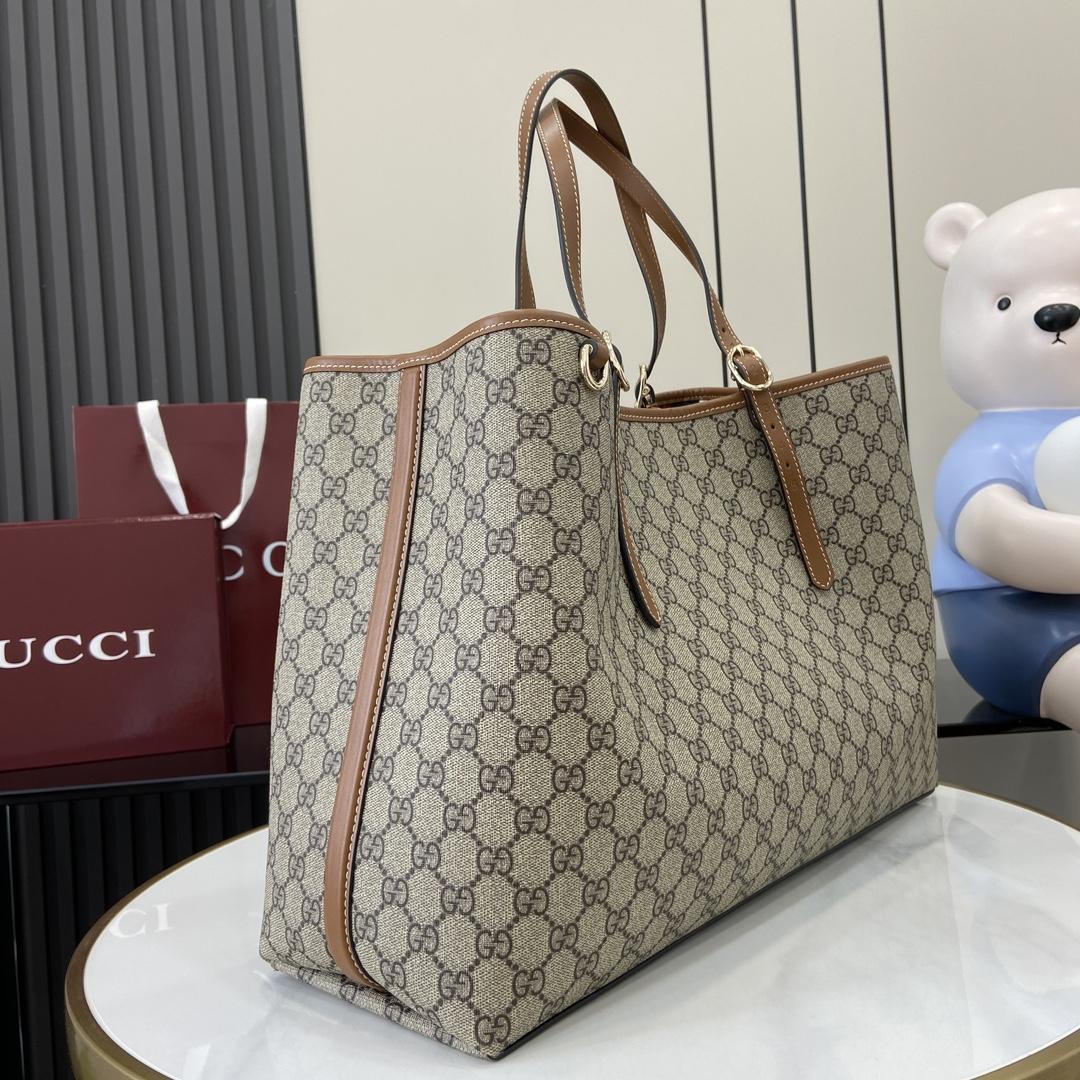 Gucci GG Emblem Large Tote Bag - 