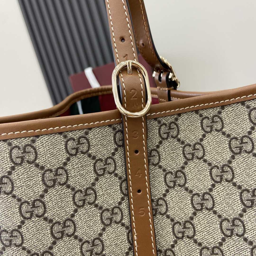 Gucci GG Emblem Large Tote Bag - 