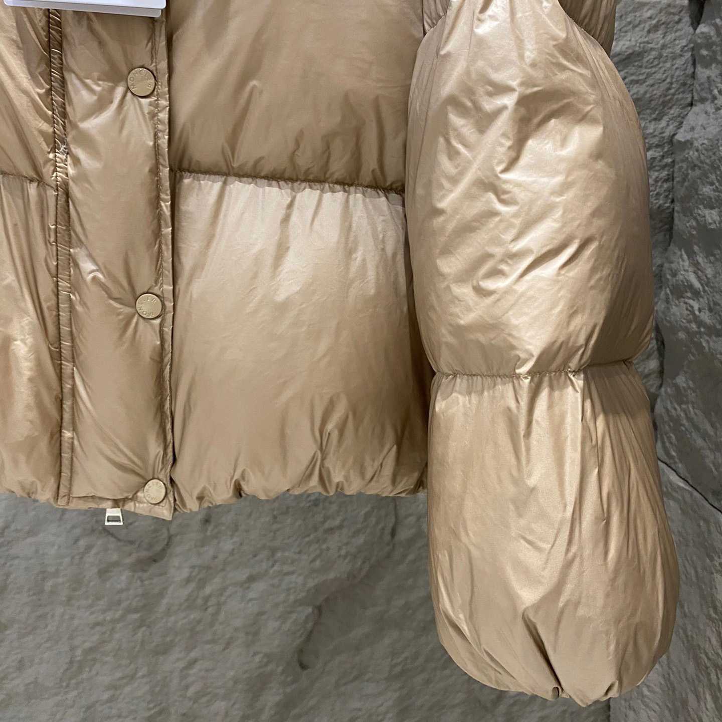 Moncler Borey Short Down Jacket - 