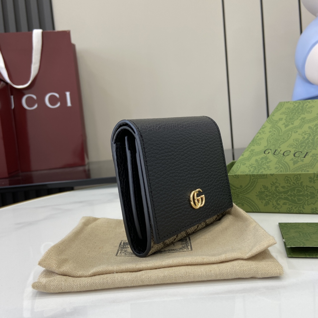 Gucci GG Marmont Bi-color Medium Wallet - DesignerGu
