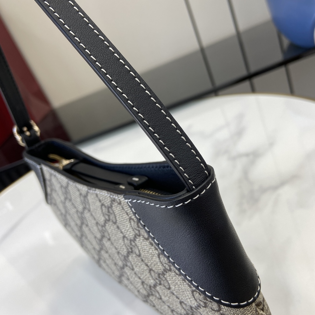 Gucci GG Emblem Super Mini Shoulder Bag - 
