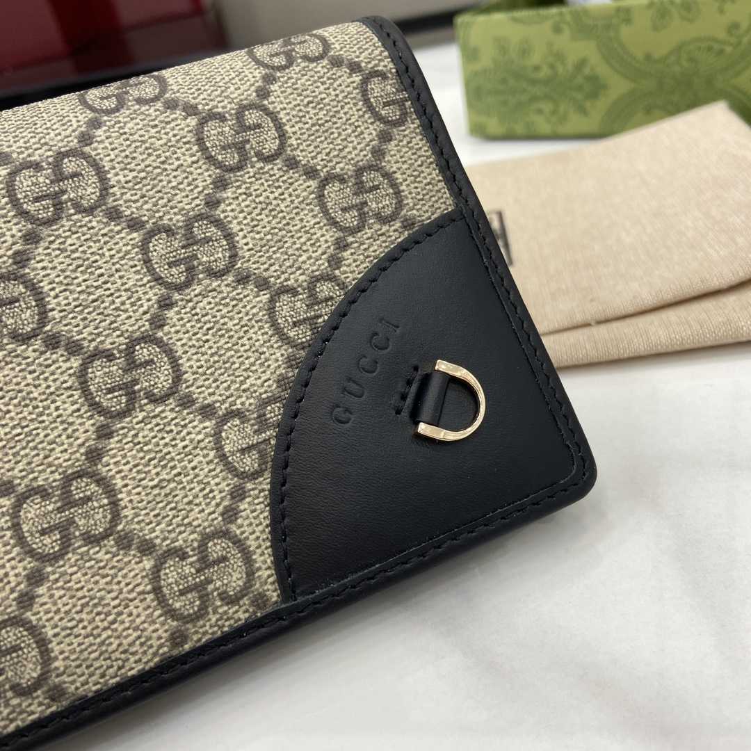 Gucci GG Emblem Continental Wallet   - 