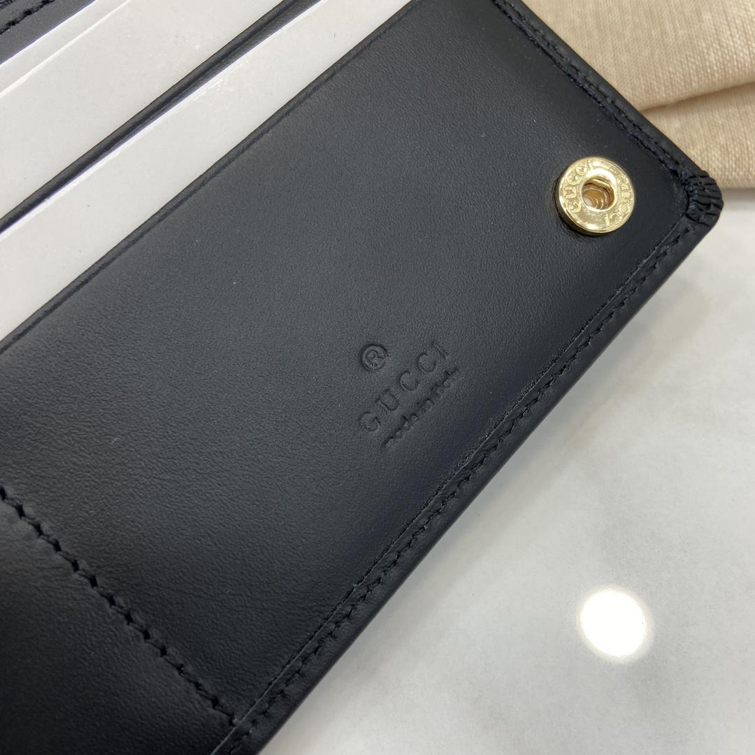 Gucci GG Emblem Continental Wallet   - 