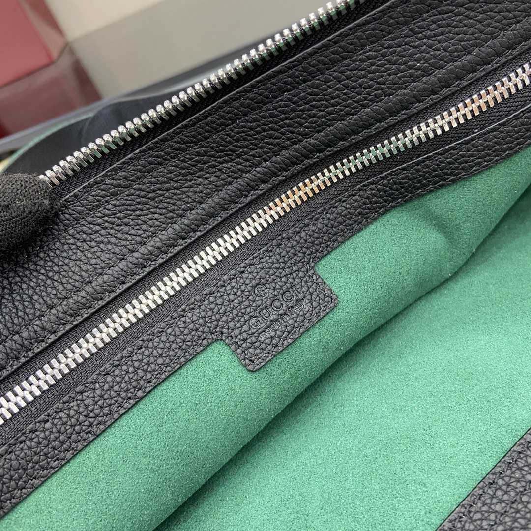 Gucci B Small Crossbody Bag - 