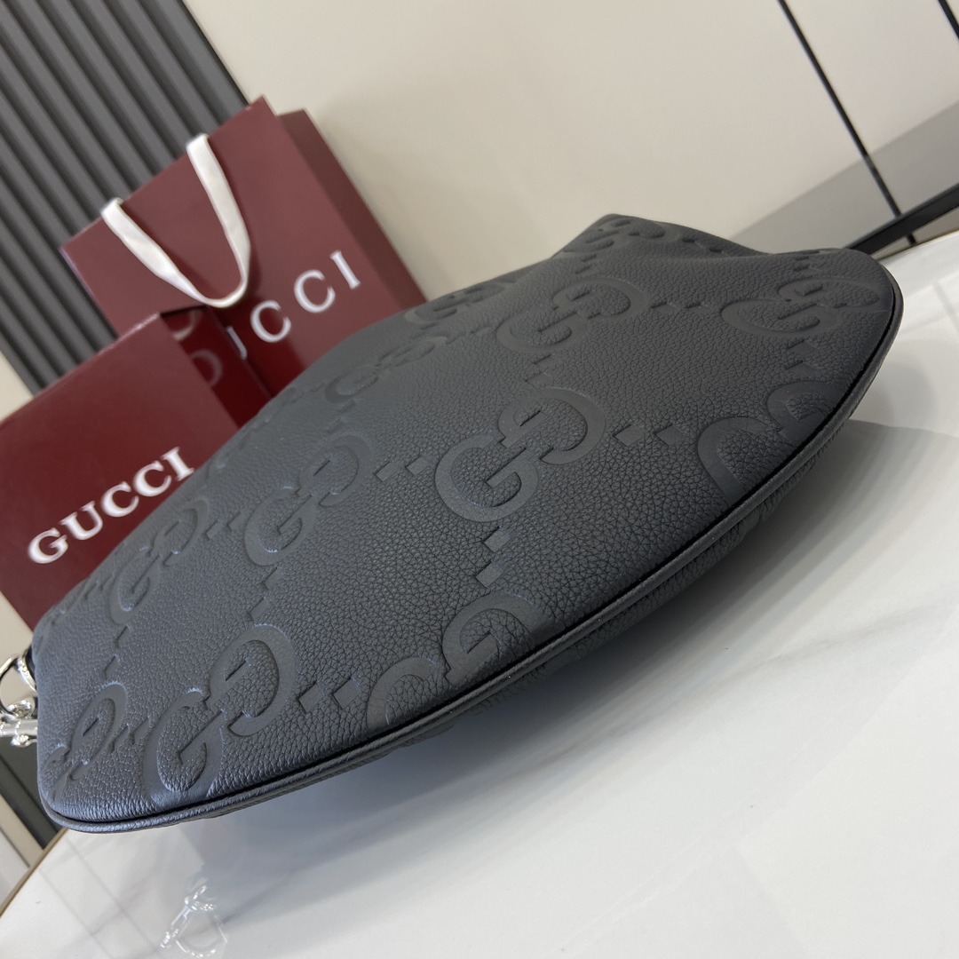 Gucci B Small Crossbody Bag - 