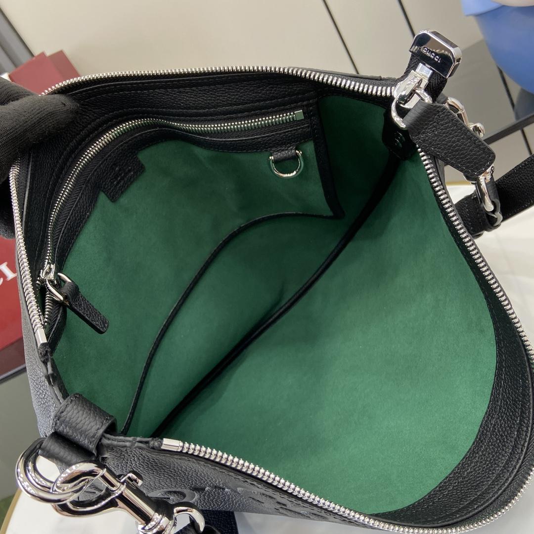 Gucci B Small Crossbody Bag - 