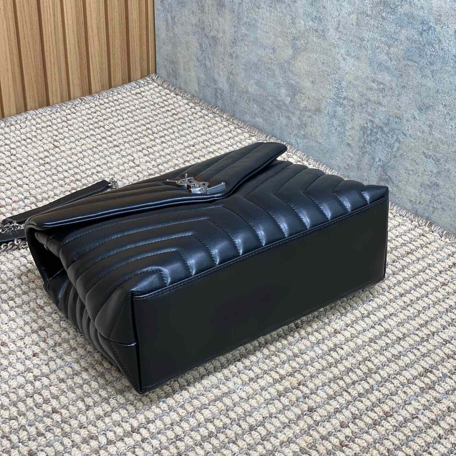 Saint Laurent Loulou Shoulder Bag   32x22x11cm - 