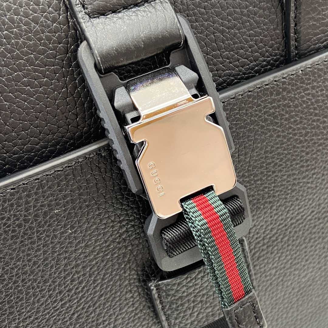 Gucci Medium Briefcase With Web - 