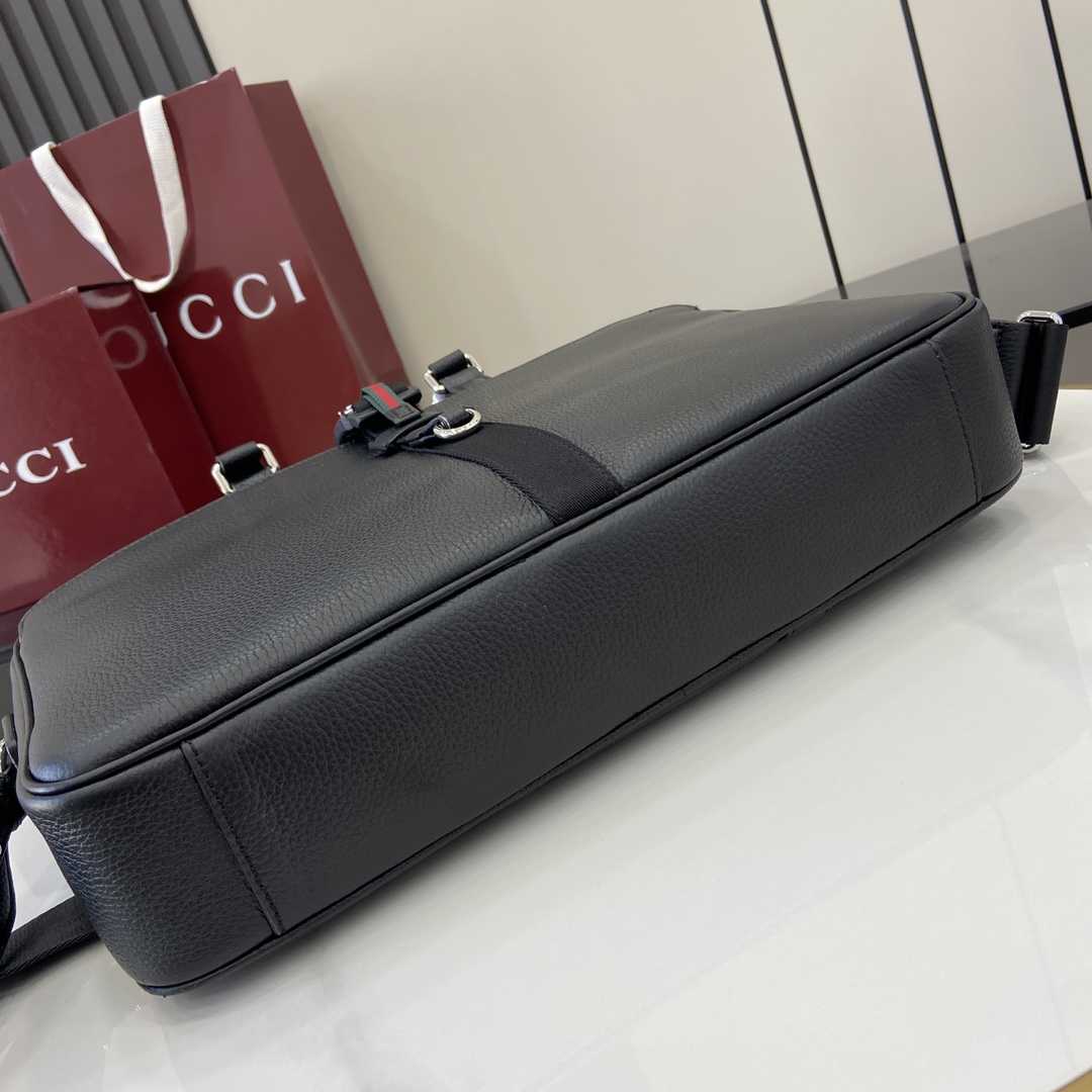 Gucci Medium Briefcase With Web - 