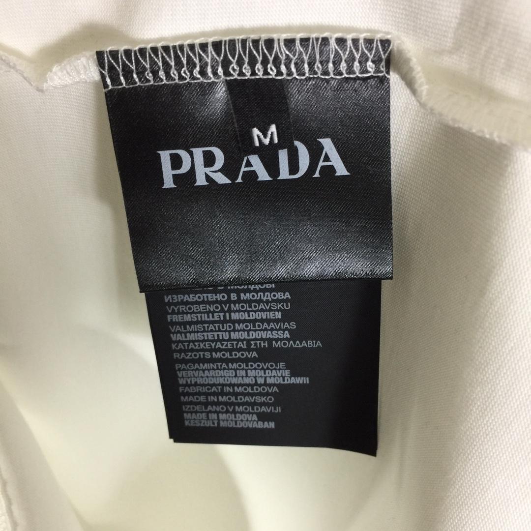 Prada Cotton  T-shirt  - 
