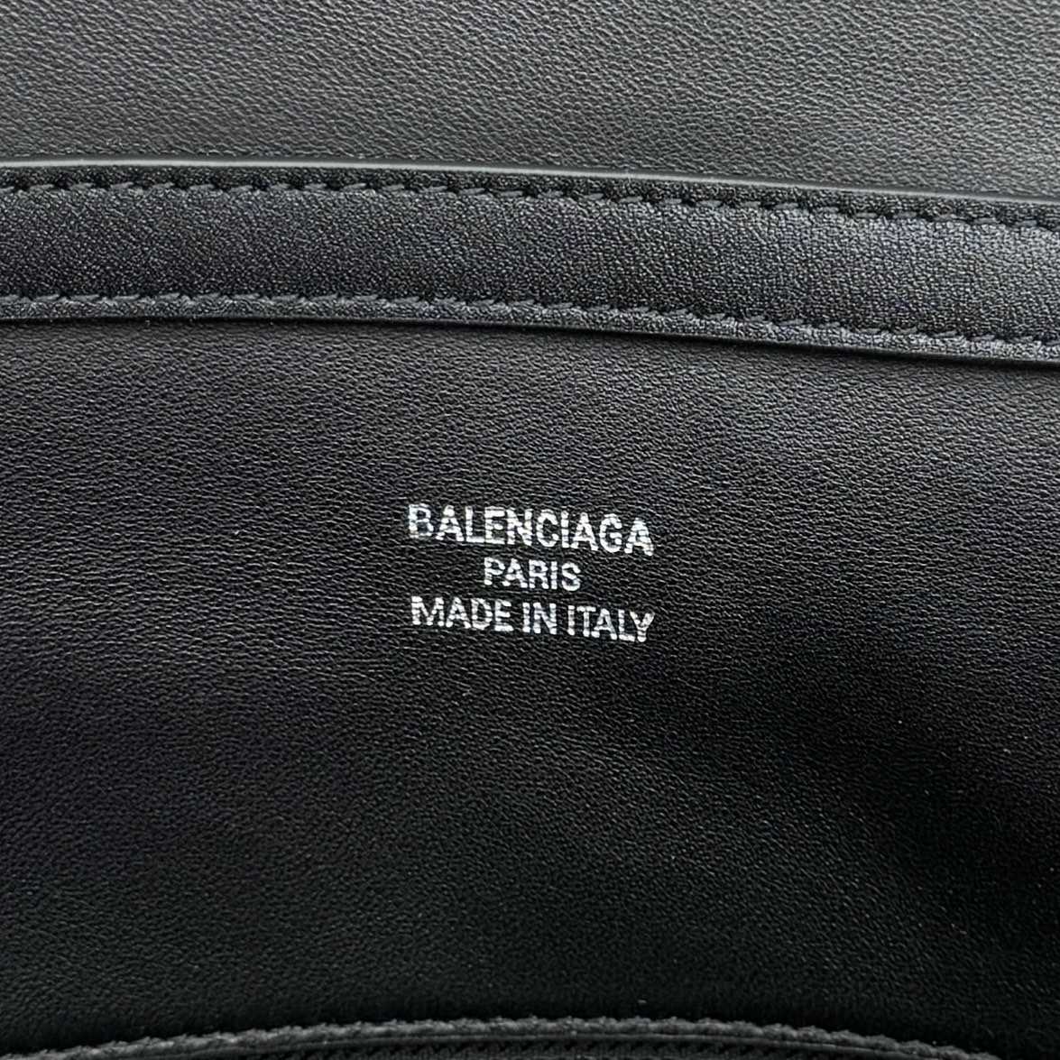 Balenciaga Rodeo Large Handbag In Black - 