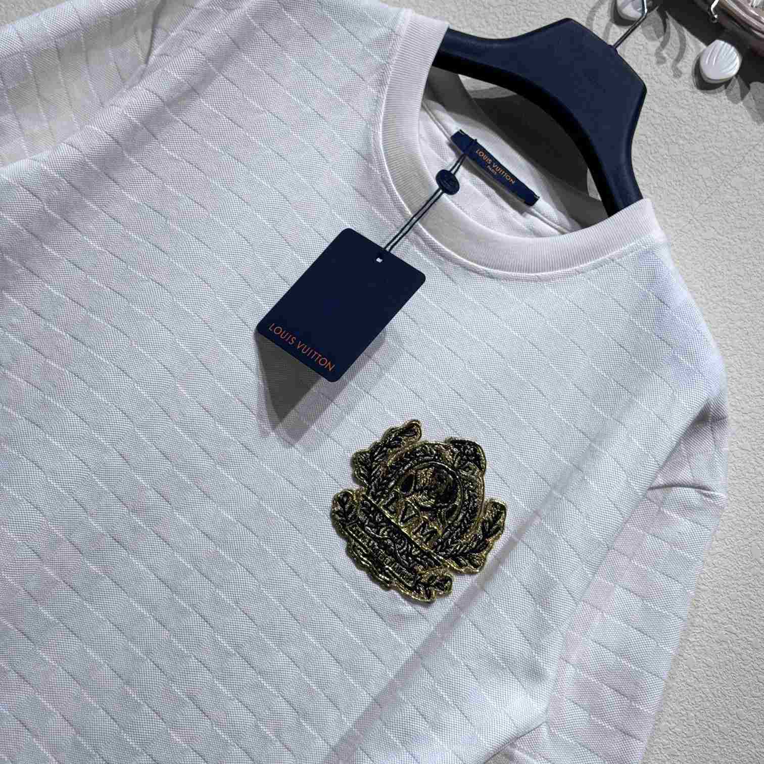 Louis Vuitton Signature Patch Cotton T-Shirt    - 
