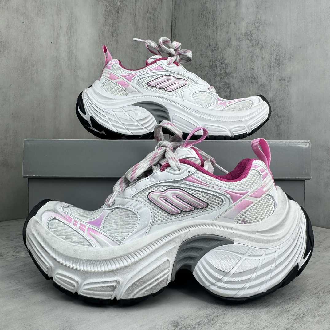 Balenciaga 6XL Sneaker In White, Light pink, Grey And Black - 