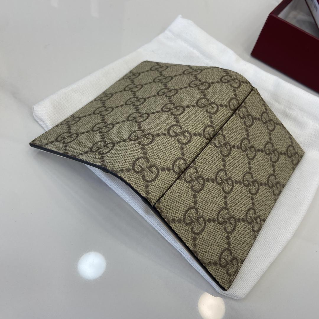 Gucci GG Emblem Bi-fold Card Case  - 