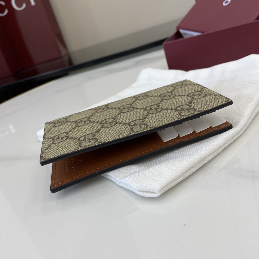Gucci GG Emblem Bi-fold Card Case  - 