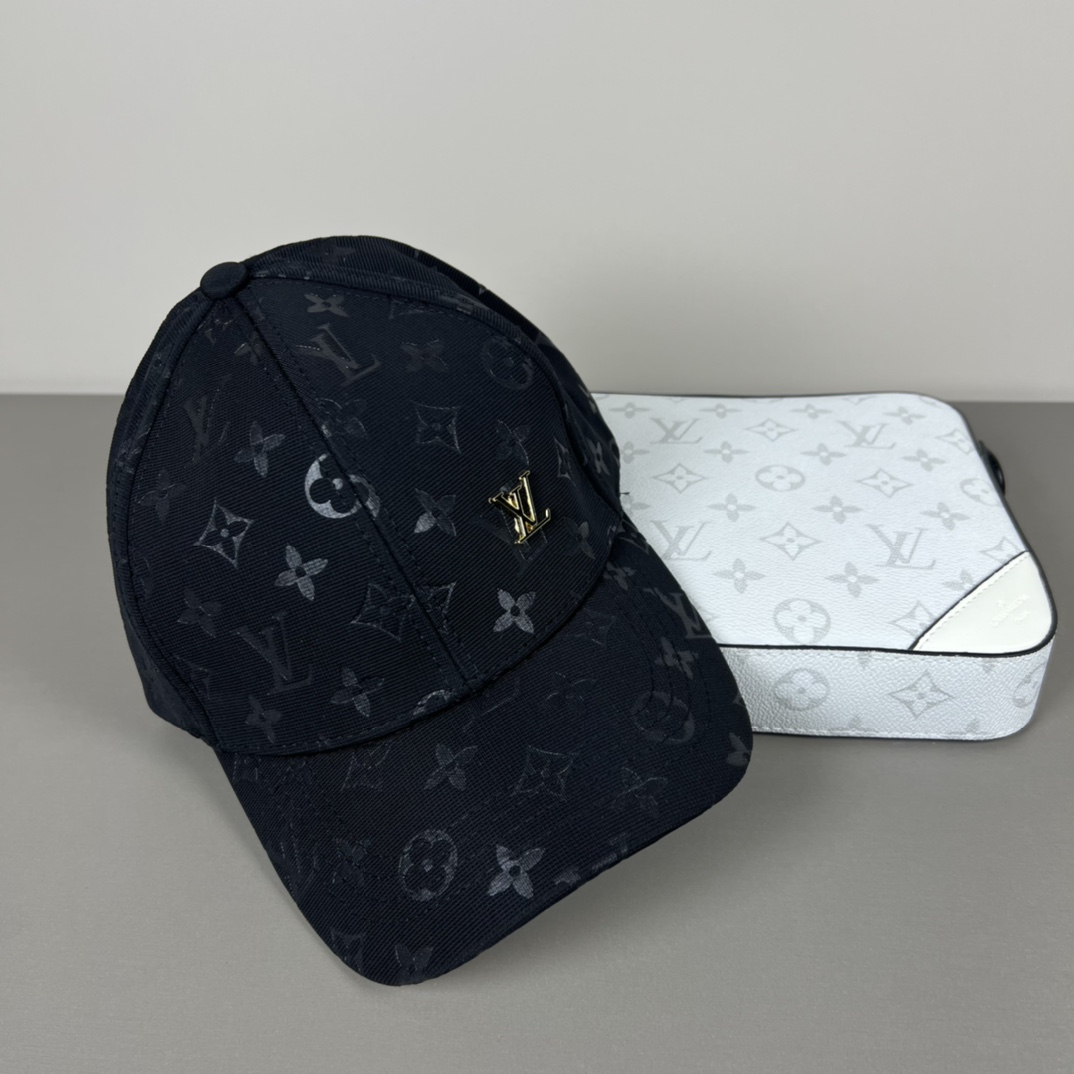 Louis Vuitton Monogram Cap - 