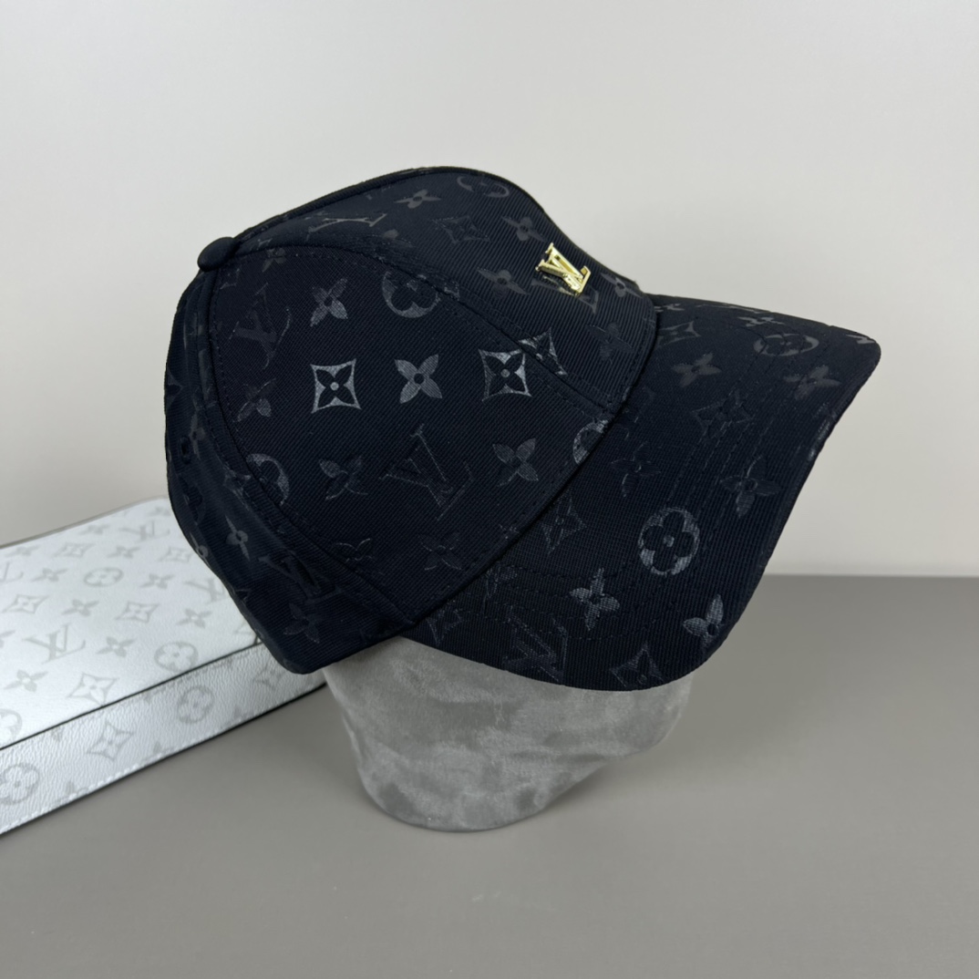 Louis Vuitton Monogram Cap - 