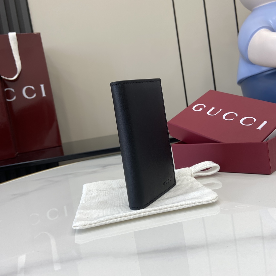 Gucci GG Emblem Bi-fold Embossed Card Case - 