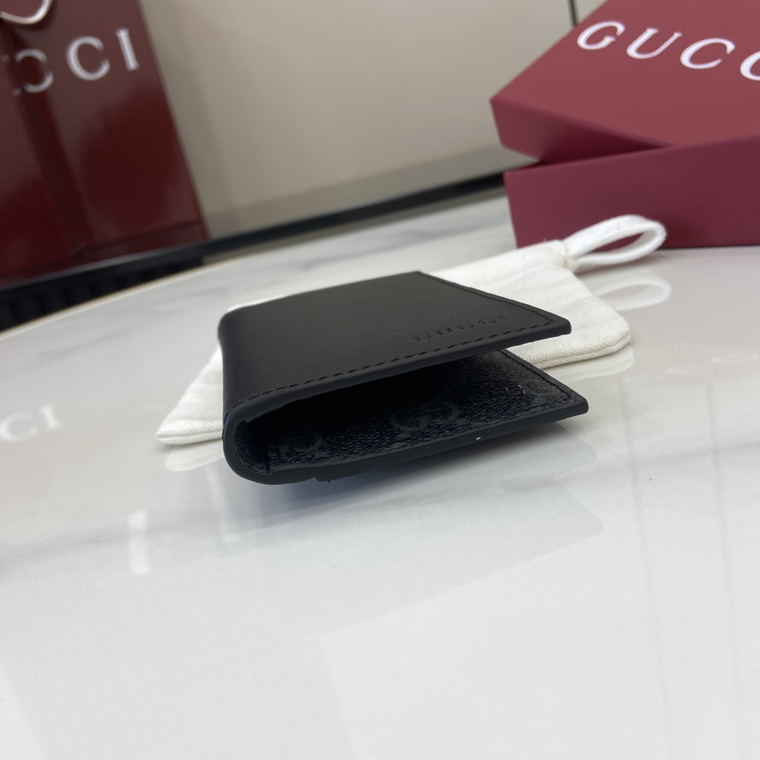 Gucci GG Emblem Bi-fold Embossed Card Case - 
