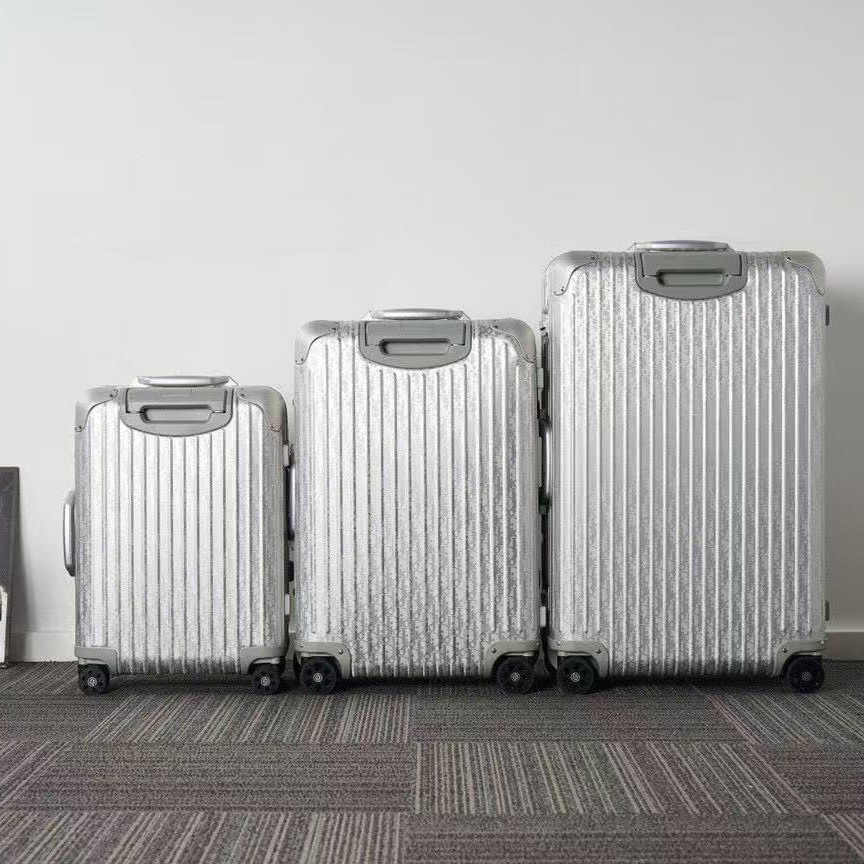 Rimowa x Dior Luggage  - 