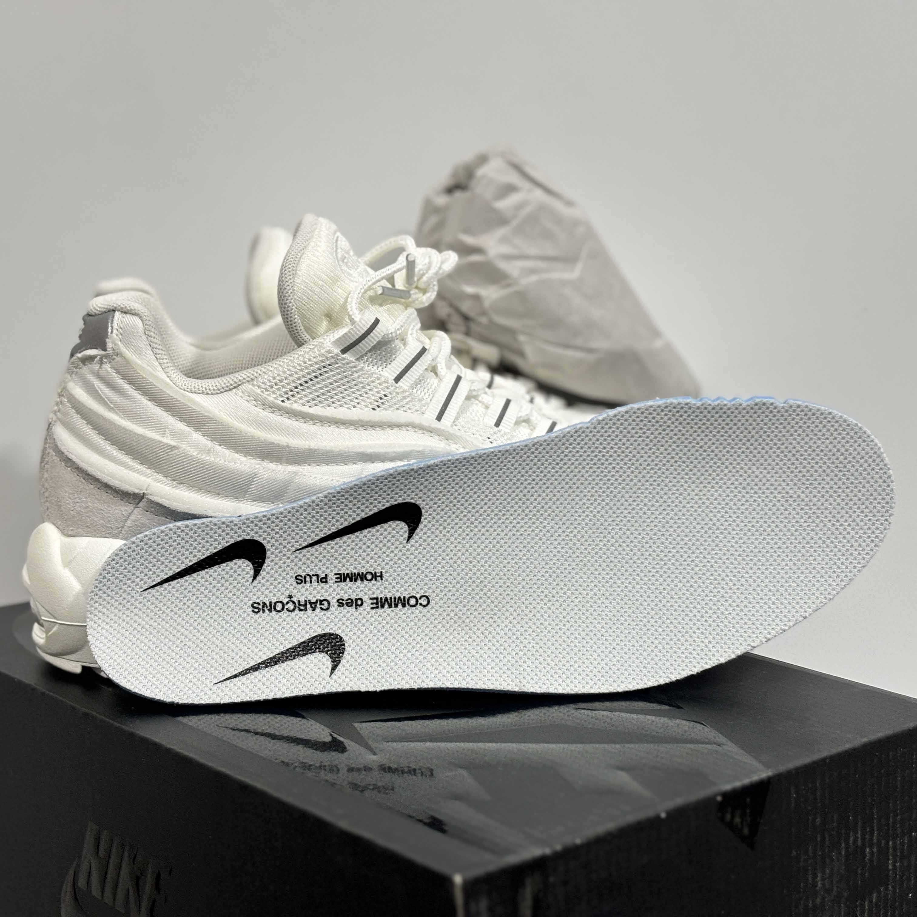 CDG X Nike Air Max 95 OG Sneaker    CU8406-100 - 