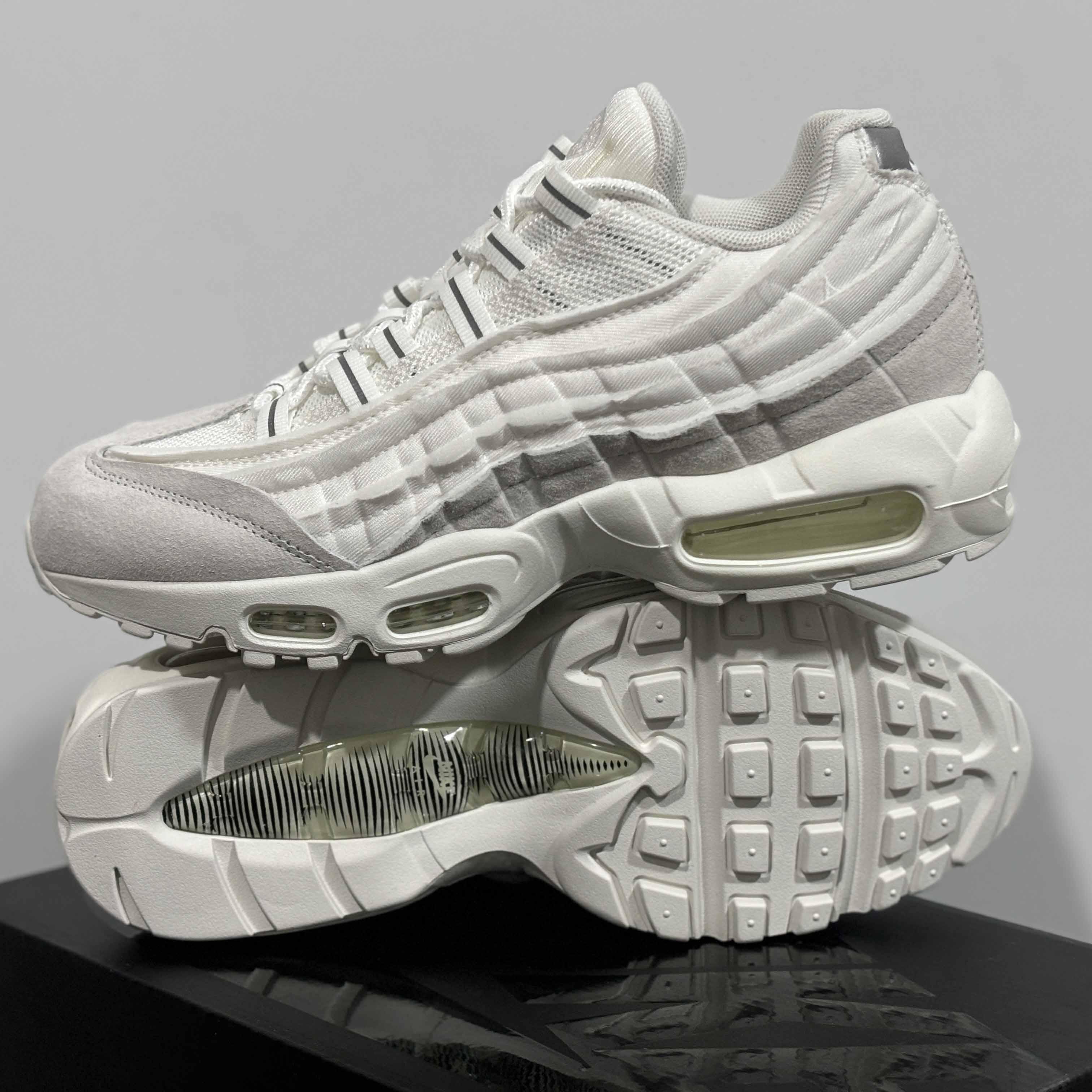 CDG X Nike Air Max 95 OG Sneaker    CU8406-100 - 
