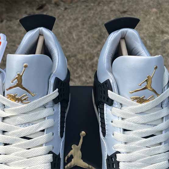 Jordan Air jordan 4 GS“Pure Platinum” Sneakers      FZ8585-070  - 